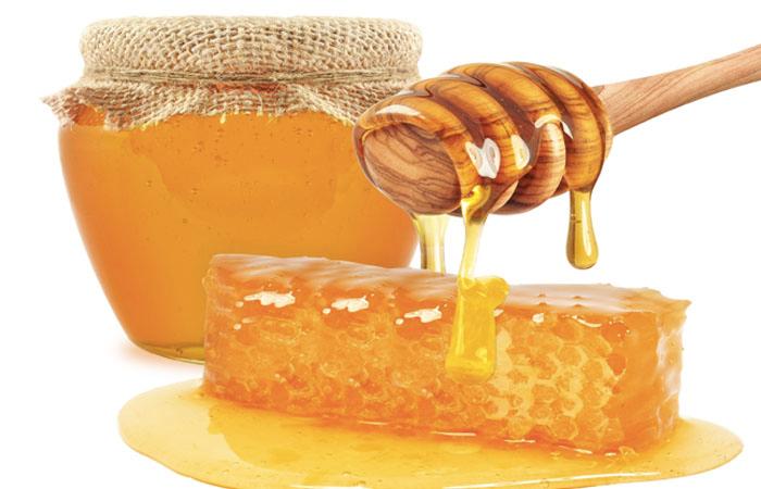 Mật ong, một món quà quý giá từ thiên nhiên, mang lại vô vàn lợi ích cho sức khỏe. Tuy nhiên, giống như bất kỳ thực phẩm nào khác, mật ong cũng có một thời gian sử dụng nhất định. Hãy cùng tìm hiểu về cách bảo quản mật ong sao cho đúng cách và tối ưu nhất.