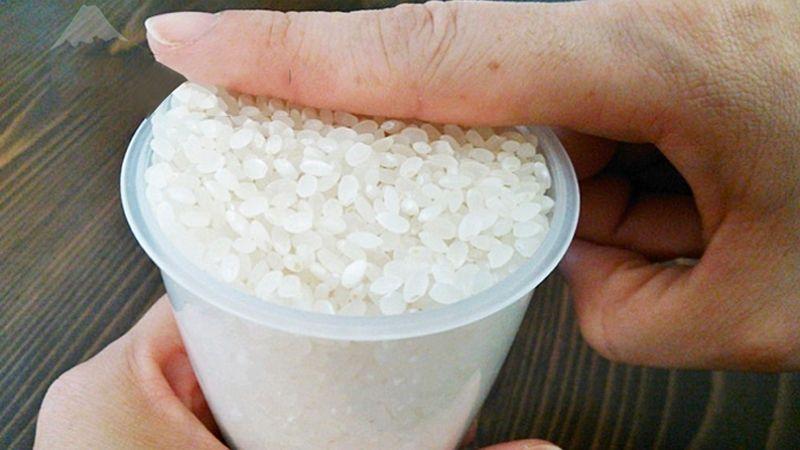 Khám phá 7 mẹo nấu cơm giúp gạo bình dân trở nên thơm ngon như gạo Nhật Bản.