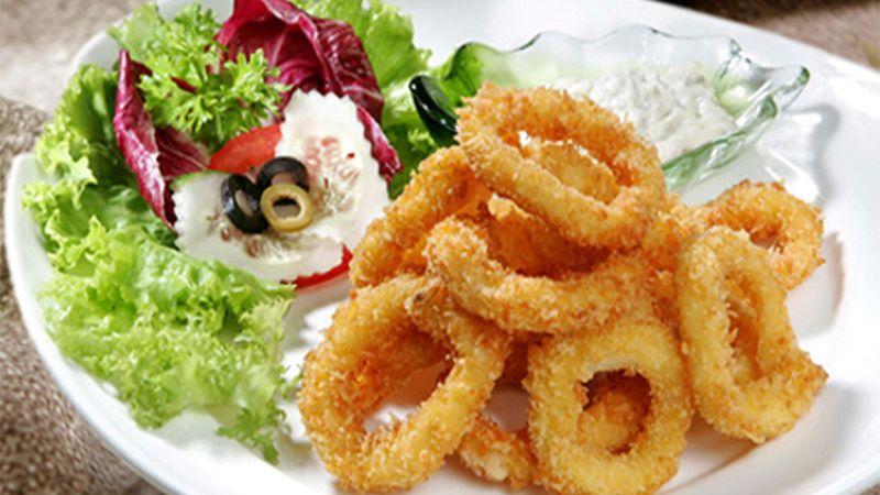 Khám phá công thức mực chiên cốm giòn rụm, thơm ngậy cho bữa cơm gia đình thêm phần hấp dẫn.