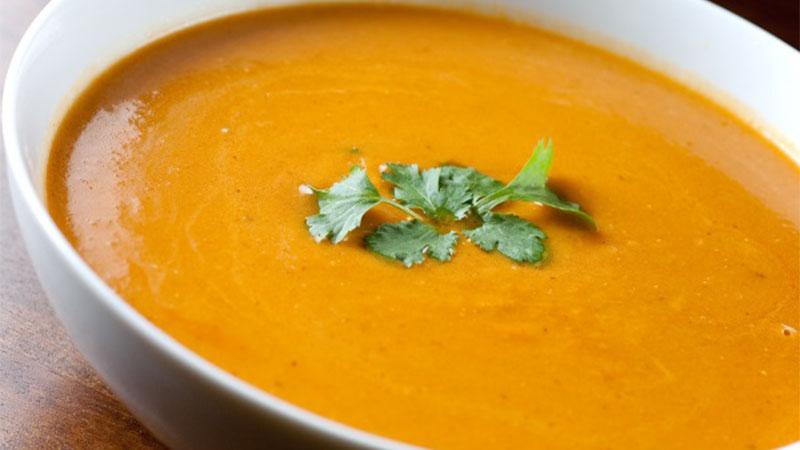 Cách chế biến món cháo phô mai bí đỏ thơm ngon, giàu dinh dưỡng cho bé ăn dặm