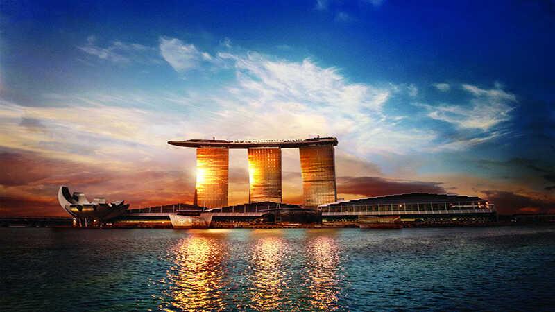 Singapore, đất nước với sự kết hợp hài hòa giữa hiện đại và truyền thống, luôn làm say đắm du khách với những địa danh nổi bật đầy sức hút và bí ẩn. Mỗi địa điểm du lịch ở đây đều mang đến những trải nghiệm khó quên, khiến ai nấy đều khao khát được khám phá.