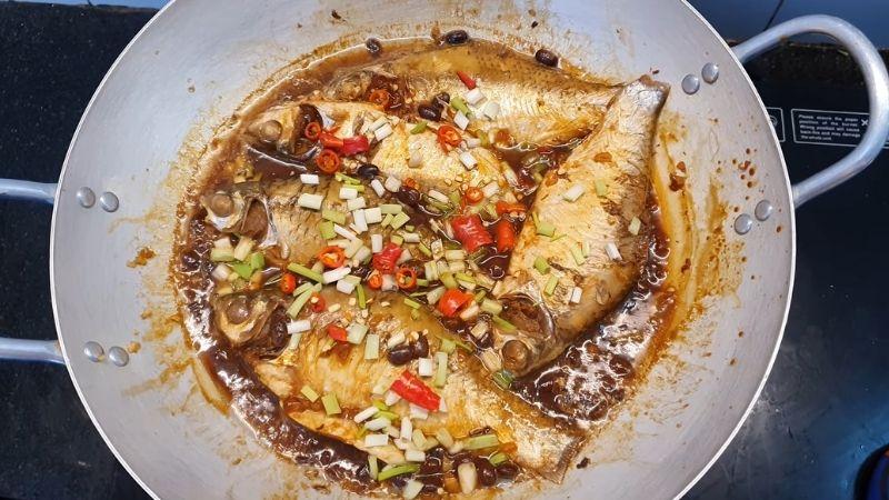 Khám phá công thức cá mè kho tương thơm ngon, khiến bạn nhớ mãi không quên