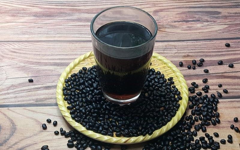 Những điều cần lưu ý khi uống nước đỗ đen trong giai đoạn sau sinh?