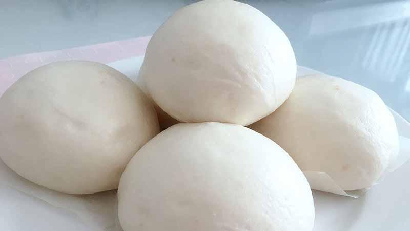 Bánh màn thầu có giống với bánh bao không? Cùng khám phá cách làm món bánh màn thầu thơm ngon, hấp dẫn ngay sau đây.