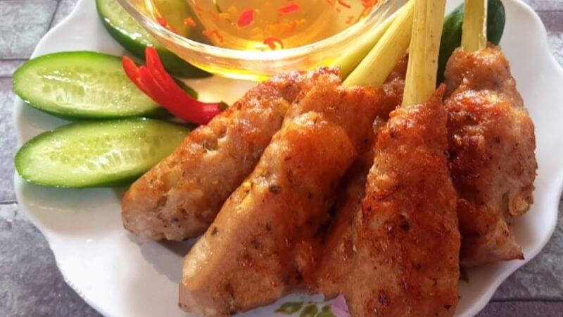 Khám phá công thức làm giò sống bọc sả chiên với hương vị nồng nàn, quyến rũ từng giác quan.