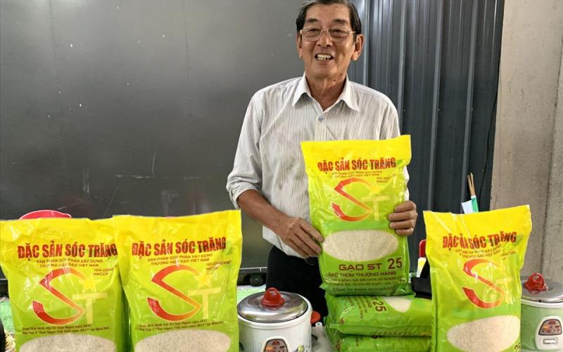 Gạo ST25, niềm tự hào của Việt Nam, luôn là một trong những giống gạo ngon nhất thế giới. Cùng khám phá top 5 loại gạo xuất sắc nhất trong mỗi năm, với ST25 đứng vững như một ngôi sao sáng.