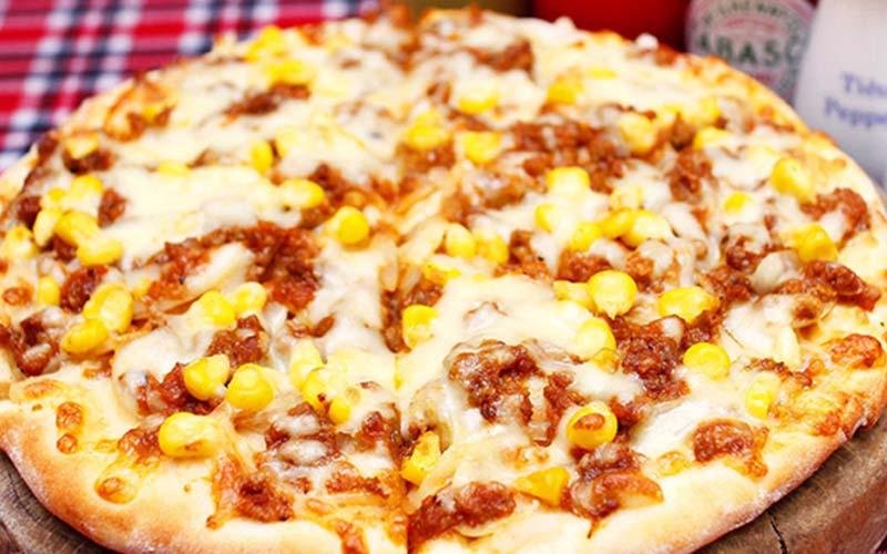 Hướng dẫn cách làm pizza phô mai bắp ngọt béo ngậy ngay tại nhà, đơn giản và dễ thực hiện.