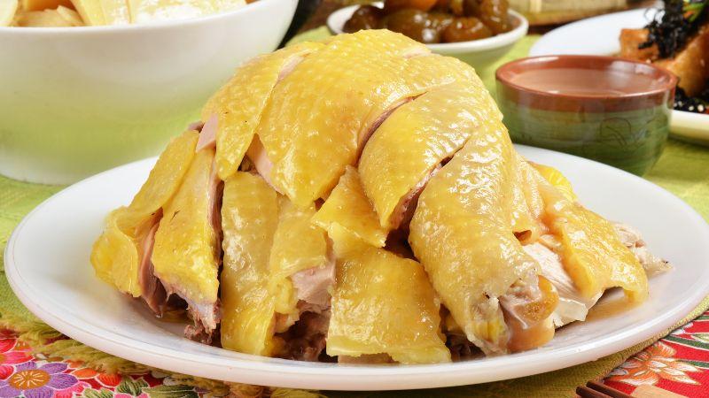 Tết Thanh Minh nên ăn những món gì? Khám phá 7 món ăn cổ truyền không thể thiếu trong ngày lễ này, mang đậm nét văn hóa của người Việt.