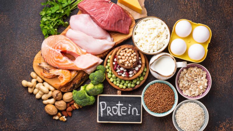 Nhận diện dấu hiệu và tác động khi trẻ bị thừa đạm