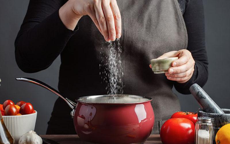 Chế độ dinh dưỡng dành cho người bị sỏi thận: Kiêng gì và ăn gì để bảo vệ sức khỏe thận một cách hiệu quả.