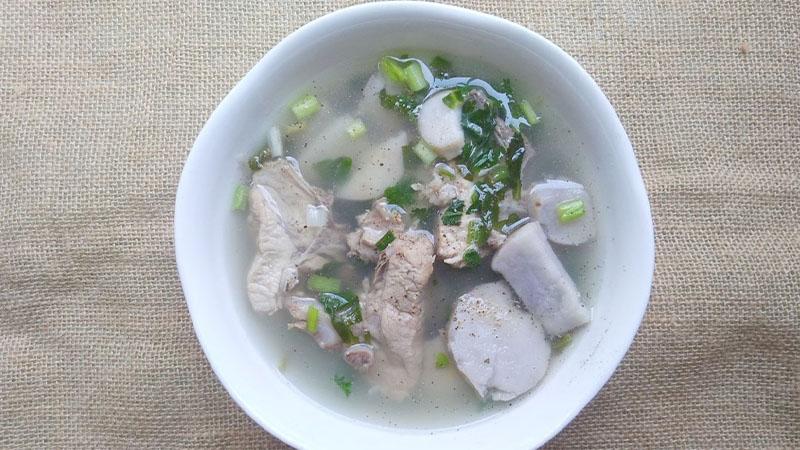 Hướng dẫn nấu canh xương khoai sọ thơm ngon, nước canh ngọt tự nhiên từ xương, khoai sọ bùi bùi