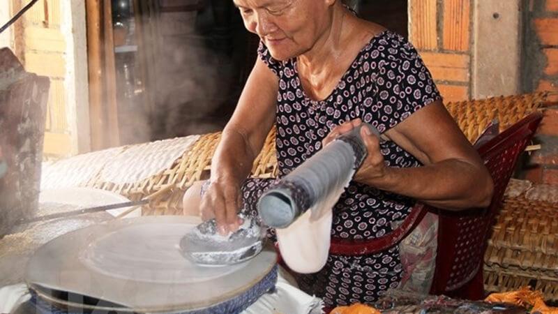 Bánh tráng chứa bao nhiêu calo? Ăn bánh tráng có khiến bạn tăng cân không?