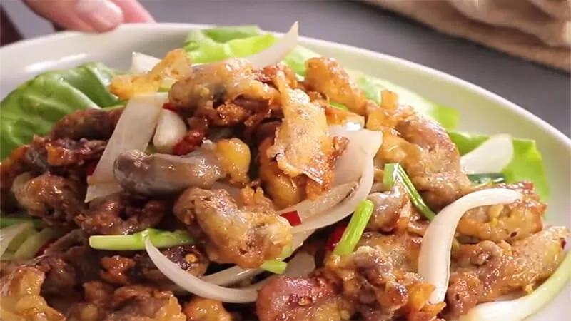 Hướng dẫn chế biến bao tử cá basa chiên tỏi ớt thơm ngon, hấp dẫn