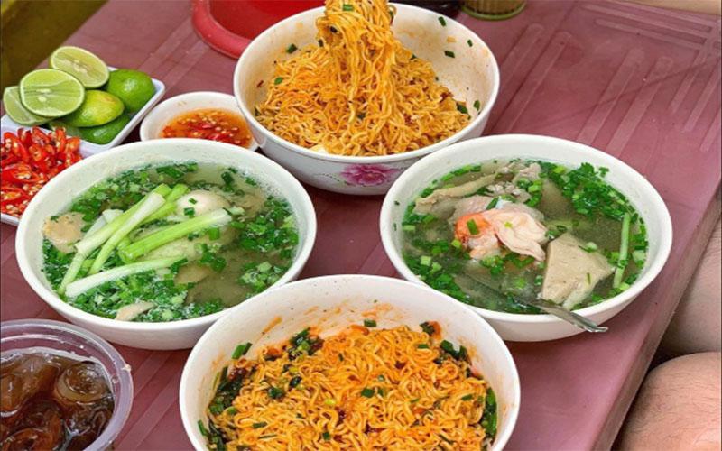 Top 10 quán mì trộn được yêu thích nhất tại Sài Gòn, ai cũng biết đến
