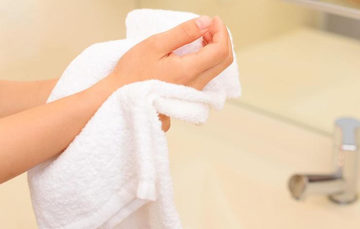 Để phòng tránh cảm lạnh, đừng vội vàng tắm ngay sau khi bị ướt mưa. Hãy làm theo những bước sau đây để bảo vệ sức khỏe của bạn.