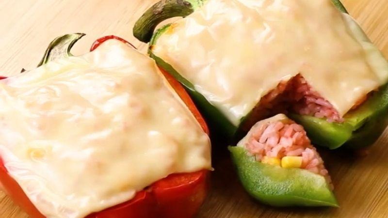 Khám phá cách chế biến ớt chuông nướng độc đáo, dễ dàng khiến mọi thực khách phải xiêu lòng.