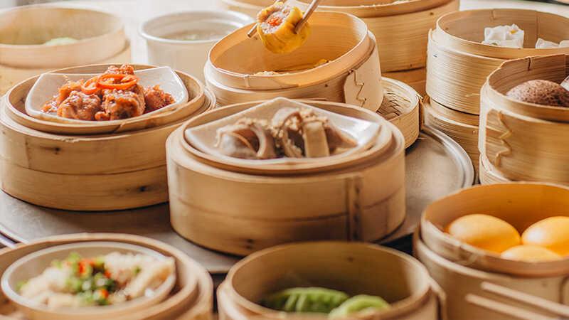 Nếu là tín đồ của dimsum, bạn nhất định không thể bỏ qua 5 địa chỉ quán ăn và nhà hàng dimsum nổi tiếng ở quận 10, hứa hẹn mang đến trải nghiệm ẩm thực tuyệt vời.
