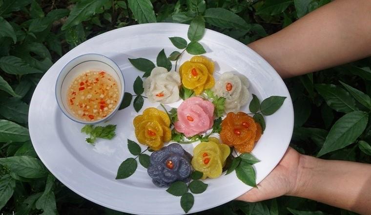 Khám phá công thức làm bánh hoa hồng hấp Vân Nam – món ăn không chỉ đẹp mắt mà còn mang đến hương vị thơm ngon khó cưỡng.