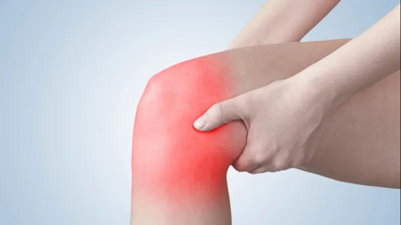Rượu tỏi có thể mang lại những lợi ích gì cho sức khỏe? Cách ngâm rượu tỏi chữa bệnh hiệu quả