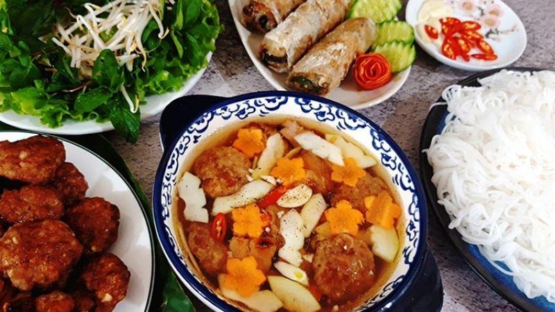 Hướng dẫn làm bún chả Hà Nội chuẩn vị với nồi chiên không dầu – một cách làm mới để giữ trọn hương vị truyền thống