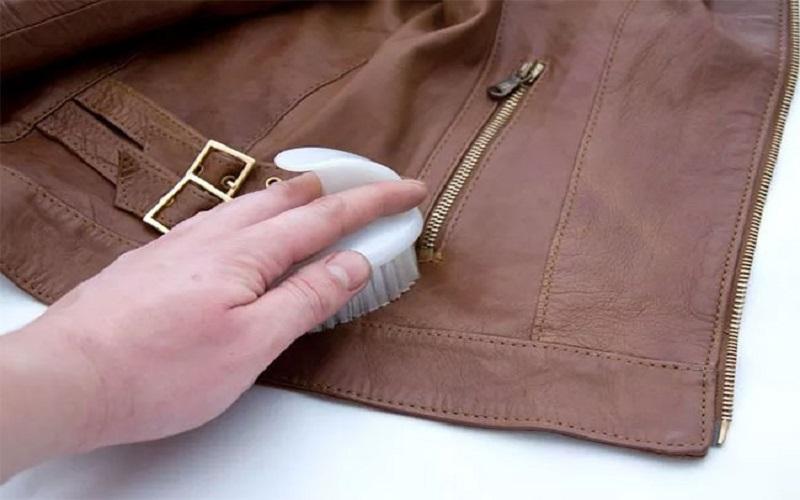 6 cách làm mềm áo da hiệu quả và nhanh chóng, cực kỳ đơn giản