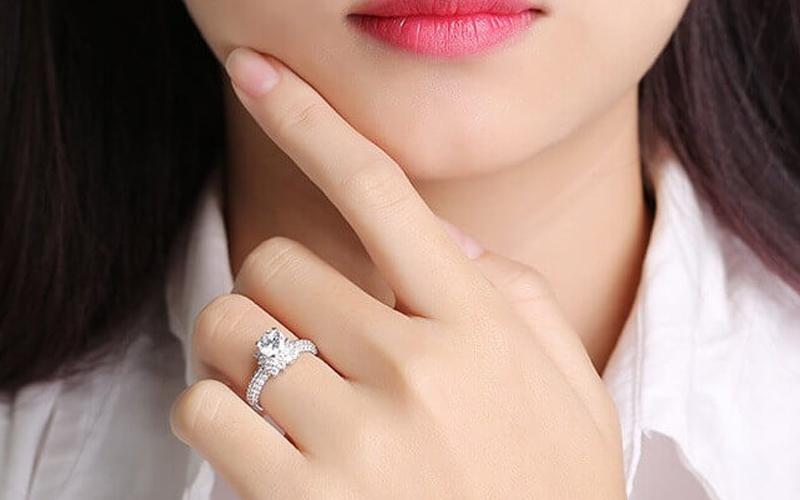 Cách đo size nhẫn cho cả nam và nữ một cách nhanh chóng và dễ dàng.