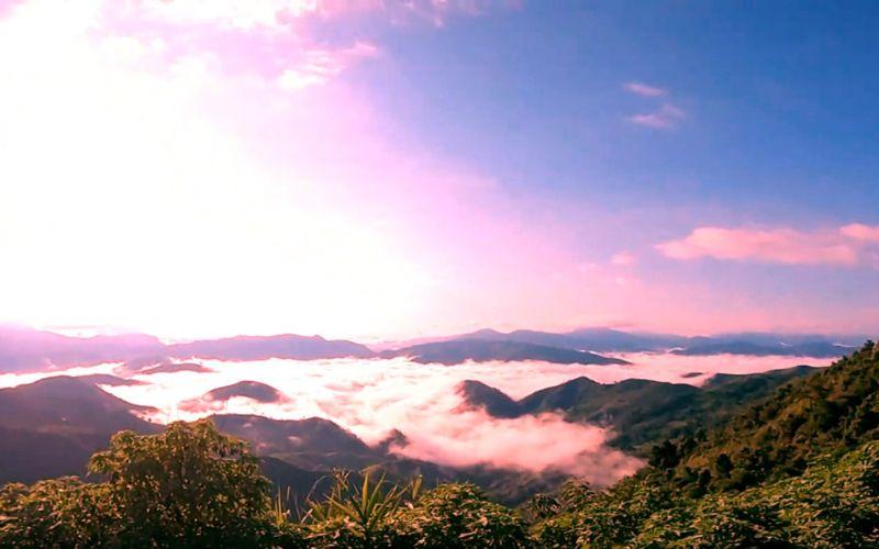 Khám phá 5 điểm đến không thể bỏ qua tại Điện Biên Đông, nơi những vẻ đẹp hoang sơ và lịch sử đậm đà sẽ khiến bạn phải trầm trồ.