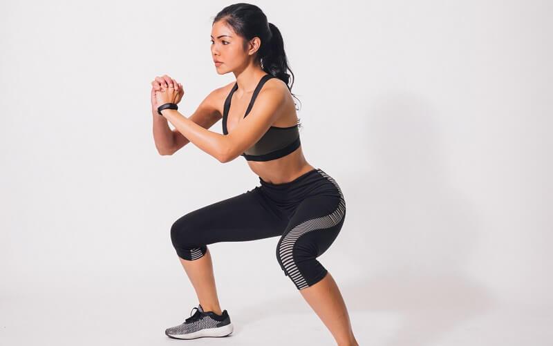 Squat là bài tập gì? Những lợi ích tuyệt vời từ việc thực hiện squat đúng kỹ thuật