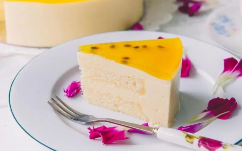 Khám phá cách chế biến Cheesecake chanh leo thơm ngon, béo ngậy, một món tráng miệng đầy hấp dẫn.