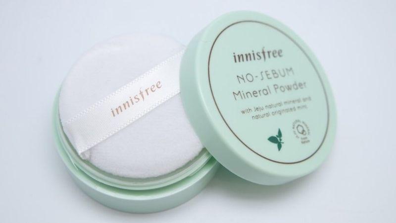 Đánh giá chi tiết về Phấn phủ Innisfree No Sebum Mineral: Liệu có đáng để thử?