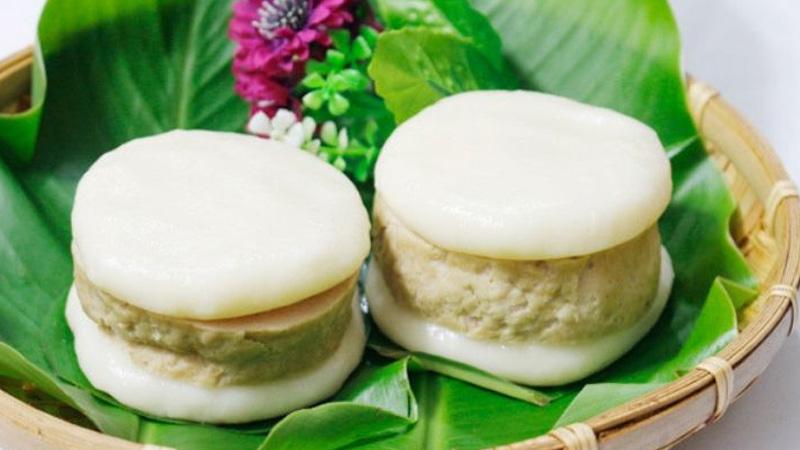 Khám phá 3 phương pháp làm bánh dày từ bột gạo, bột nếp, xôi và gạo nếp, tạo nên những chiếc bánh mềm mại và đậm đà hương vị truyền thống.