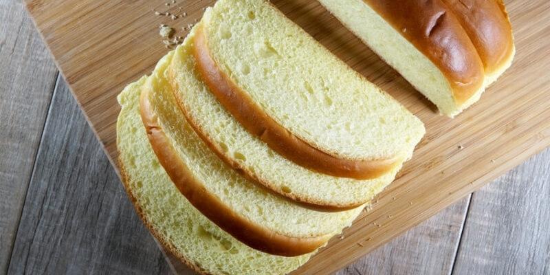 Bánh mì phết bơ đậu phộng theo phong cách Hồng Kông với hương thơm ngọt ngào và vị béo ngậy, tạo nên sự kết hợp khó cưỡng khiến bạn chỉ muốn thưởng thức mãi.