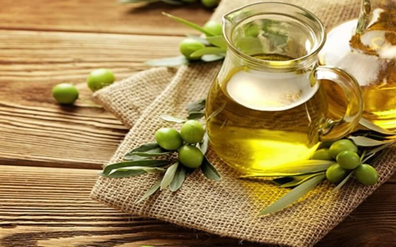 Cách sử dụng dầu ô liu cho trẻ để bổ sung dinh dưỡng và bảo vệ sức khỏe