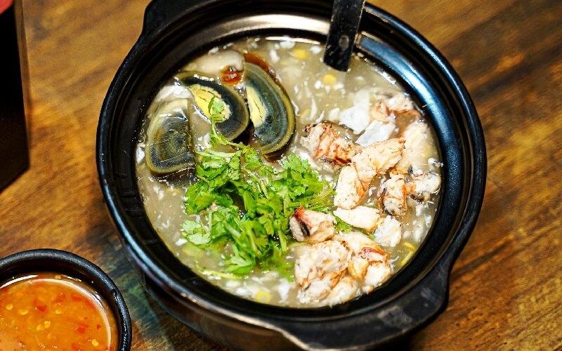 Khám phá cách chế biến súp cua trứng bắc thảo chuẩn vị nhà hàng, thơm ngon và đầy đủ dinh dưỡng ngay tại nhà bạn.