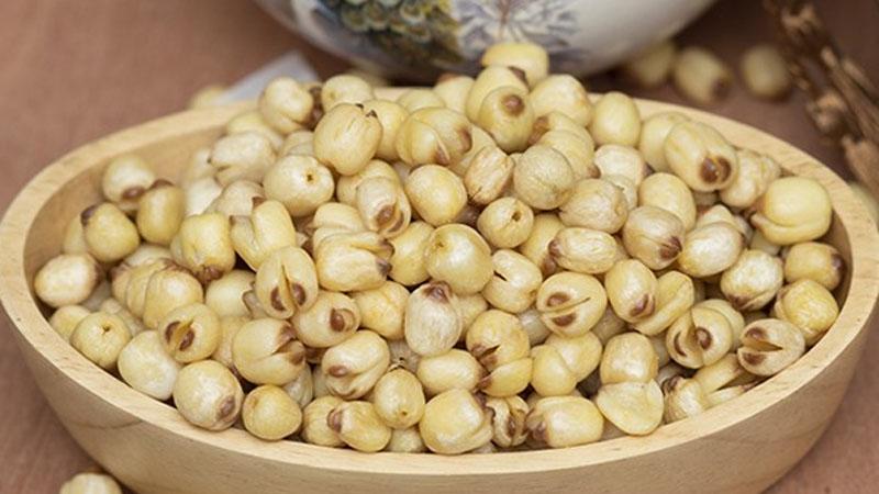 Cách chế biến hạt sen sấy khô giòn tan, hoàn hảo cho món ăn vặt đơn giản nhưng đầy hấp dẫn