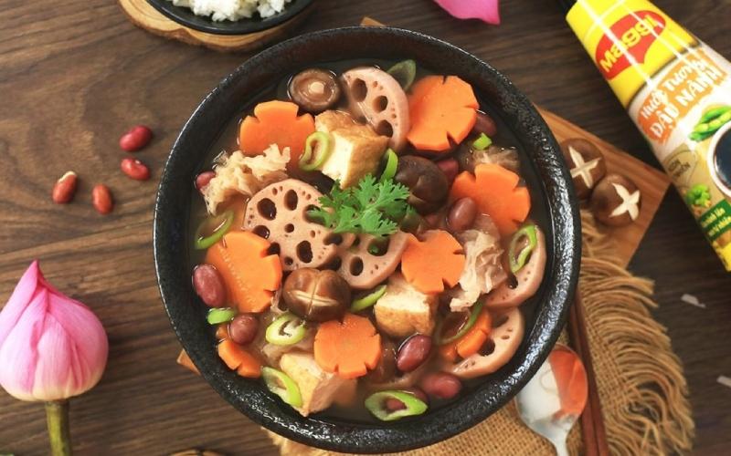 Khám phá công thức canh củ sen đậu đỏ ngọt mát, hấp dẫn, món ăn lý tưởng cho những ngày hè oi bức.