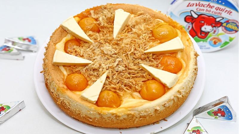 Tự tay làm bánh bông lan trứng muối chà bông phô mai thơm ngon tại nhà, đem đến một món ăn đầy sang trọng và hấp dẫn.
