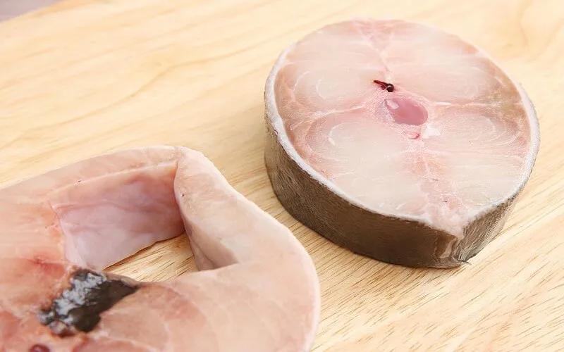 Bà bầu có nên ăn cá bớp không? Khám phá giá trị dinh dưỡng tuyệt vời từ cá bớp dành cho mẹ bầu