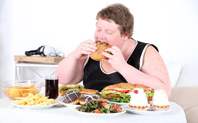 Những lý do bạn nên xem xét lại việc để bụng đói mới ăn