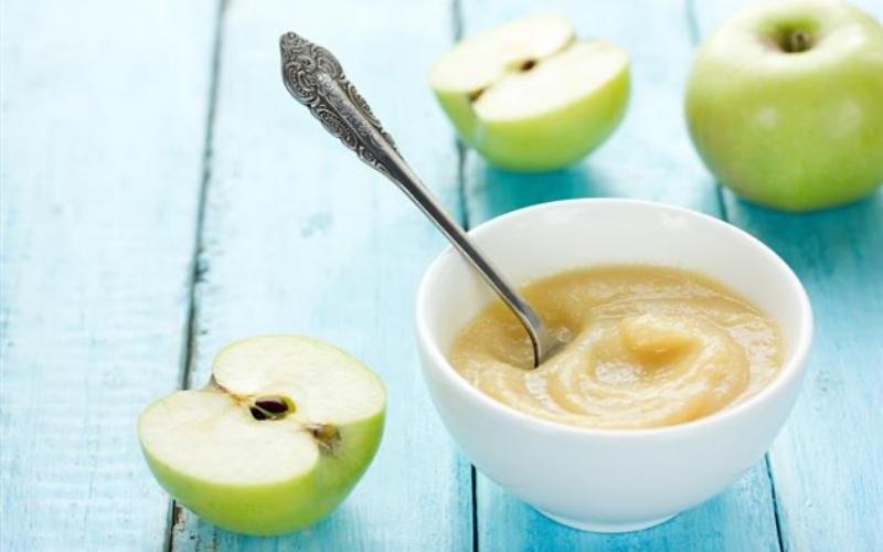 Trẻ 4 tháng tuổi có thể ăn được những loại trái cây nào mà không ảnh hưởng đến sức khỏe?