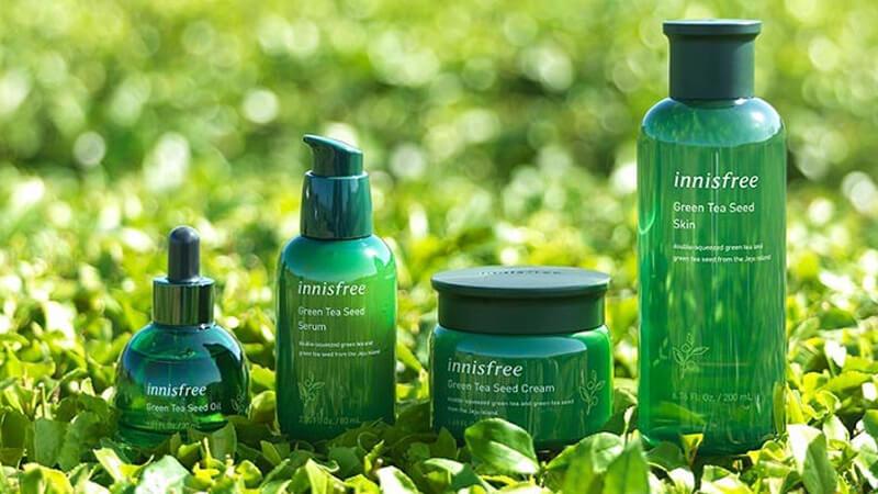 Khám phá 5 dòng nước hoa hồng chiết xuất từ trà xanh Innisfree được ưa chuộng nhất.