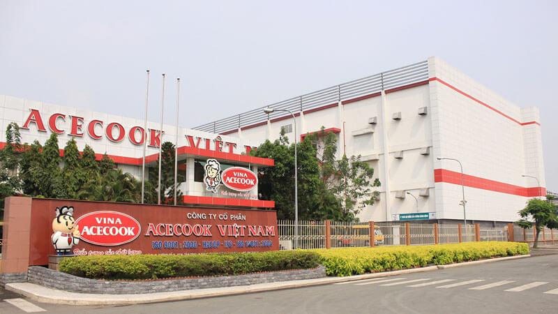 Bên cạnh mì, Acecook đã cho ra mắt sản phẩm phở trộn Siukay với 7 cấp độ cay hấp dẫn, mang đến sự trải nghiệm hương vị đặc sắc cho người thưởng thức.