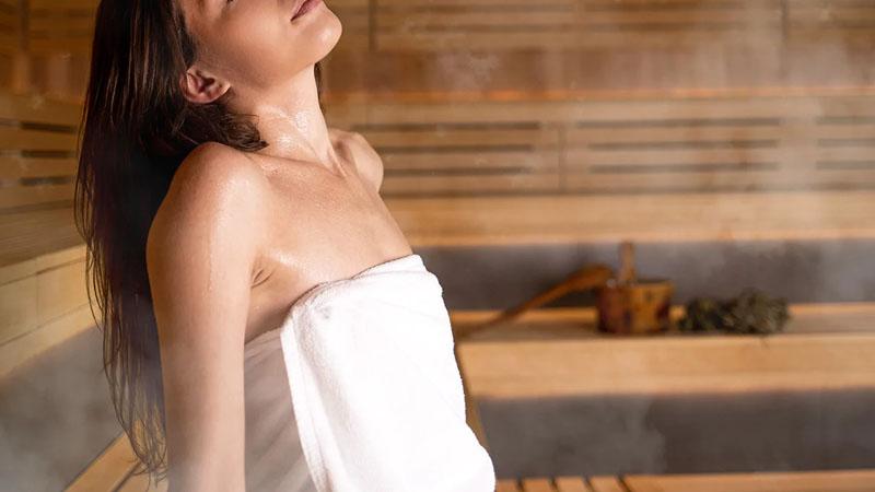 Tắm trước hay sau khi xông hơi để đạt hiệu quả tốt nhất cho sức khỏe là câu hỏi được nhiều người đặt ra. Hãy cùng khám phá lựa chọn phù hợp để nâng cao tác dụng của phương pháp này.