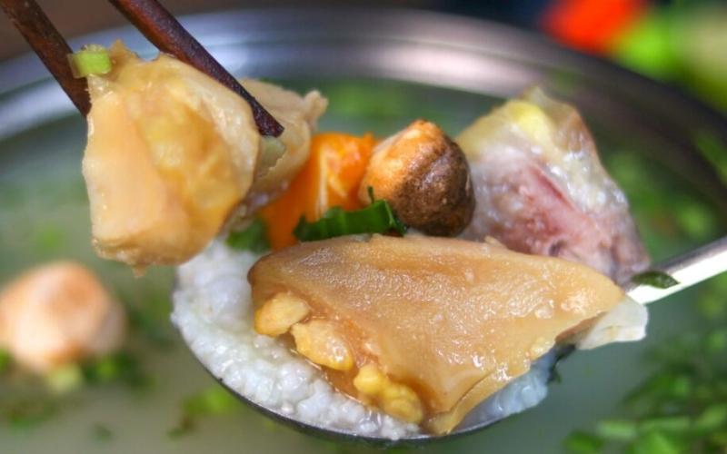 Học cách nấu cháo dựng bò thơm ngon và đầy dinh dưỡng, phù hợp cho cả gia đình trong những ngày se lạnh.