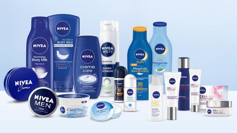 Khám phá chi tiết về lăn ngăn mùi Nivea Whitening, sản phẩm giúp làm trắng và mịn màng tự nhiên, mang lại sự tự tin suốt cả ngày.