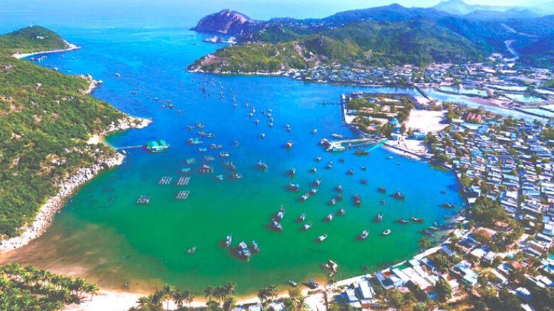 Khám phá 15 món đặc sản tuyệt vời của Ninh Thuận mà bạn không thể bỏ lỡ khi ghé thăm vùng đất này, từ những món ăn truyền thống đến những món đặc sắc có thể mang về làm quà tặng.