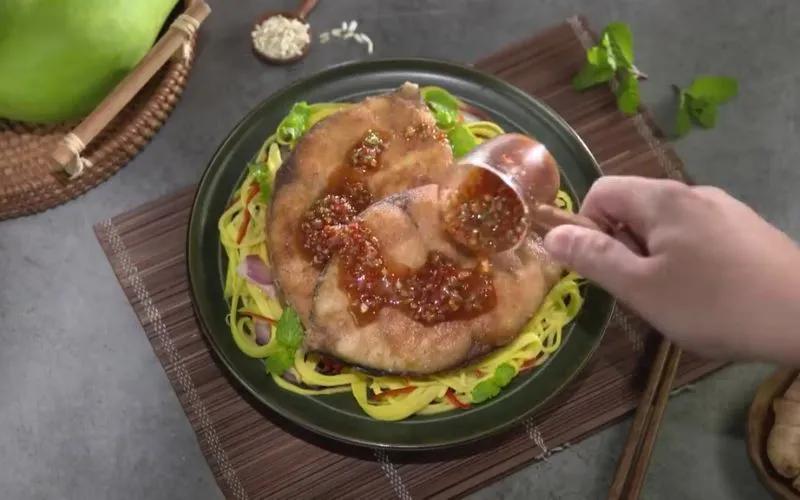 Khám phá công thức cá thu chiên nghệ vàng giòn rụm, hương vị hấp dẫn khó cưỡng
