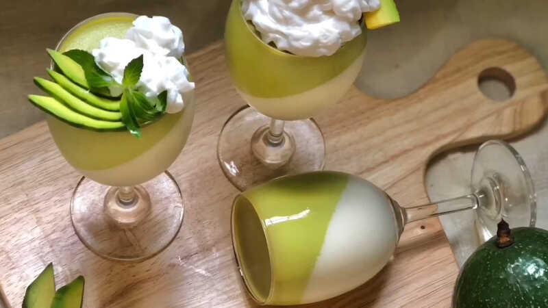 Khám phá công thức panna cotta bơ sữa hấp dẫn, thơm lừng, dễ làm và chắc chắn khiến bạn phải say mê ngay lần đầu tiên thử.