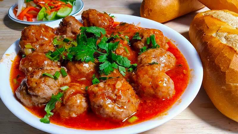 Khám phá hai cách chế biến xíu mại sốt cà, món ăn đậm đà hương vị, có thể ăn kèm cơm hoặc bánh mì, đều rất ngon miệng và hấp dẫn!