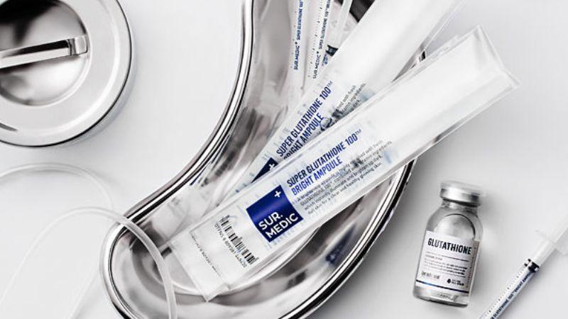 Khám phá chi tiết về kem mắt Sur.Medic+ Perfection 100TM All In One Facial Eye, sản phẩm nổi bật trong việc chăm sóc vùng da mắt.